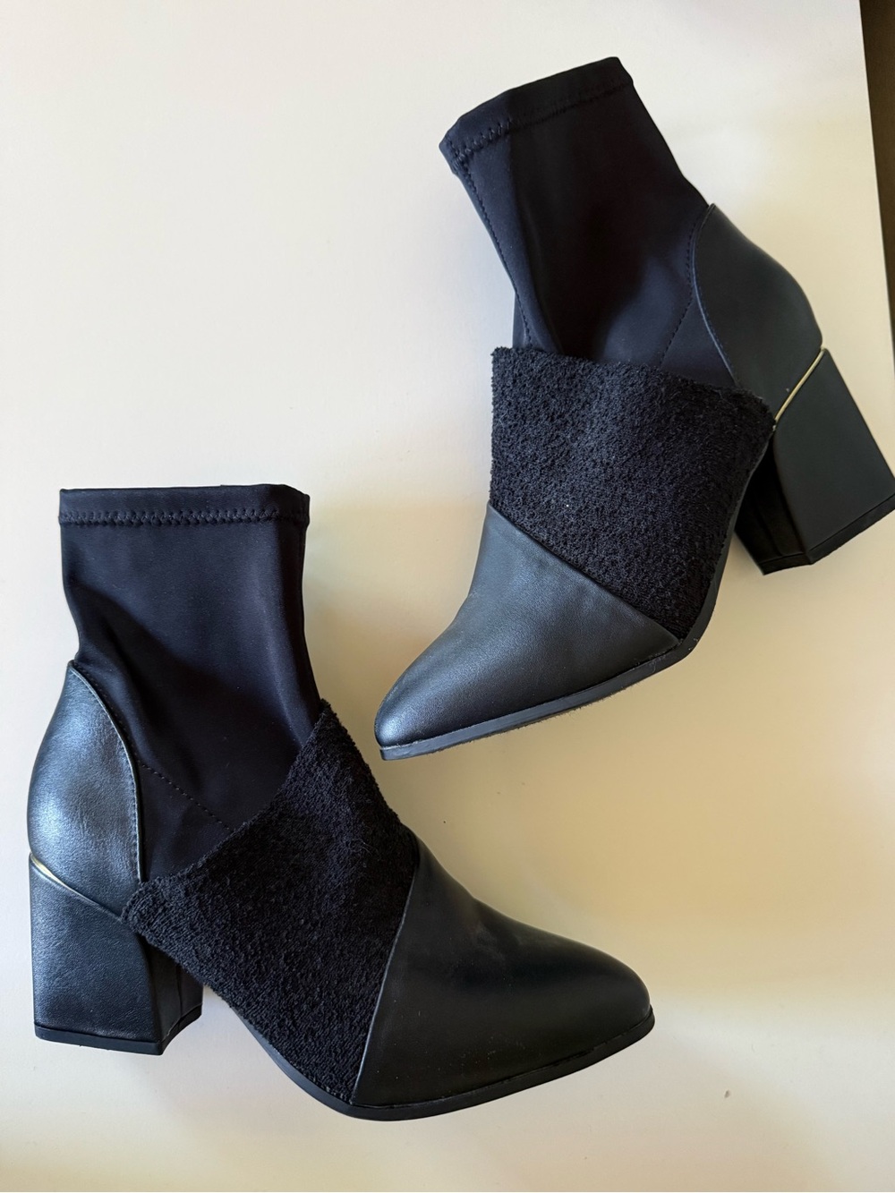 Jones New York Norton Black Block Heel Ankle Boots Booties